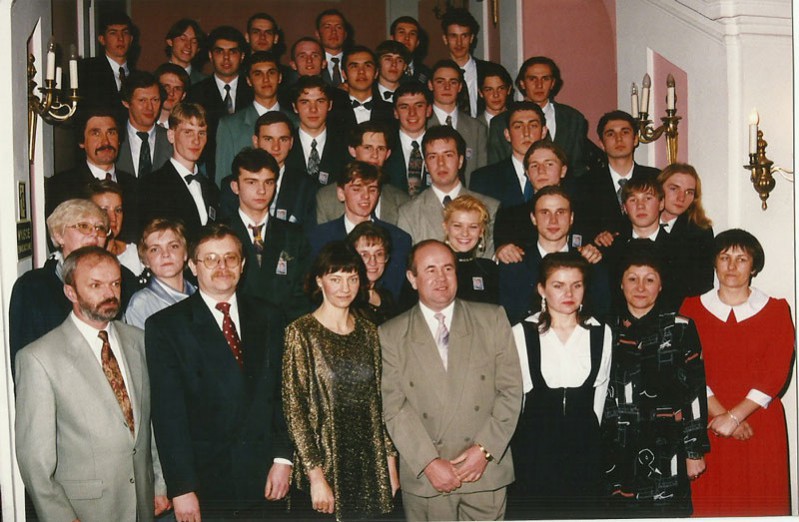 Studniówka Klasy V TB Zespołu Szkół Budowlanych – Zamek w Rydzynie 1996 r.