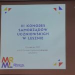 Napis: III Kongres Samorządów Uczniowskich w Lesznie