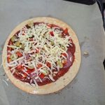Na zdjęciu przygotowana pizza podczas warsztatów bezglutenowych