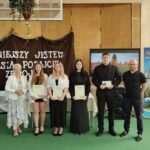 Uroczyste pożegnanie maturzystów