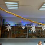 konkurs organizowany przez Samorząd Uczniowski na najpiękniej udekorowaną świątecznie salę