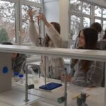 Wycieczka dydaktyczna kl. 1TBA i 3 TBA- grupa analityków na UP w Poznaniu w ramach projektu „ Popularyzacja nauki w ramach Uniwersytetu Młodych Przyrodników-2.0”- zajęcia w laboratorium