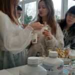 Wycieczka dydaktyczna kl. 1TBA i 3 TBA- grupa analityków na UP w Poznaniu w ramach projektu „ Popularyzacja nauki w ramach Uniwersytetu Młodych Przyrodników-2.0”- zajęcia w laboratorium