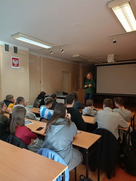 Młodzi i świadomi – spotkanie z panią Anną Ślusarek